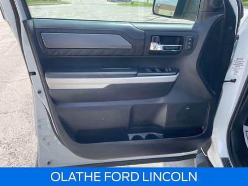 Used 2021 Toyota Tundra Platinum AWD/4WD image 13