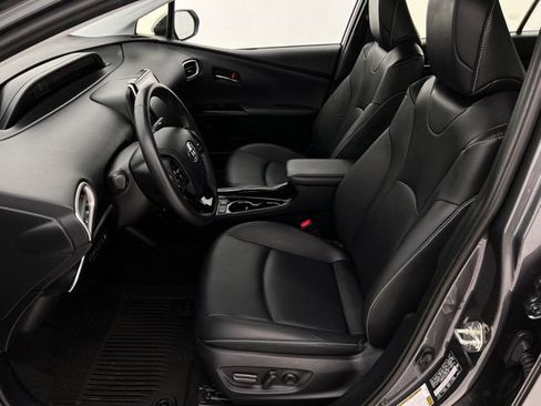 Used 2022 Toyota Prius Prime XLE FWD image 11