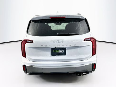 Used 2025 Kia Telluride S FWD image 7