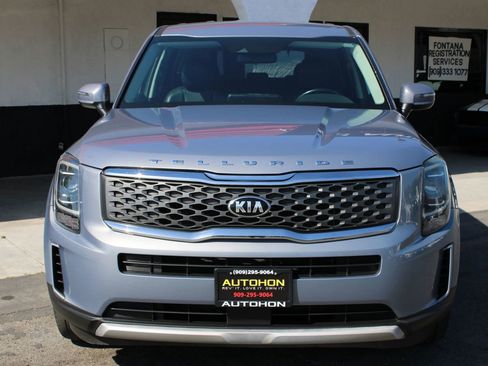 Used 2021 Kia Telluride LX FWD image 2