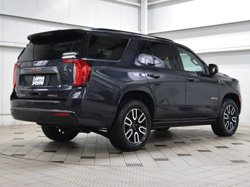 Used 2024 GMC Yukon AT4 w/ AT4 Premium Package AWD/4WD image 8
