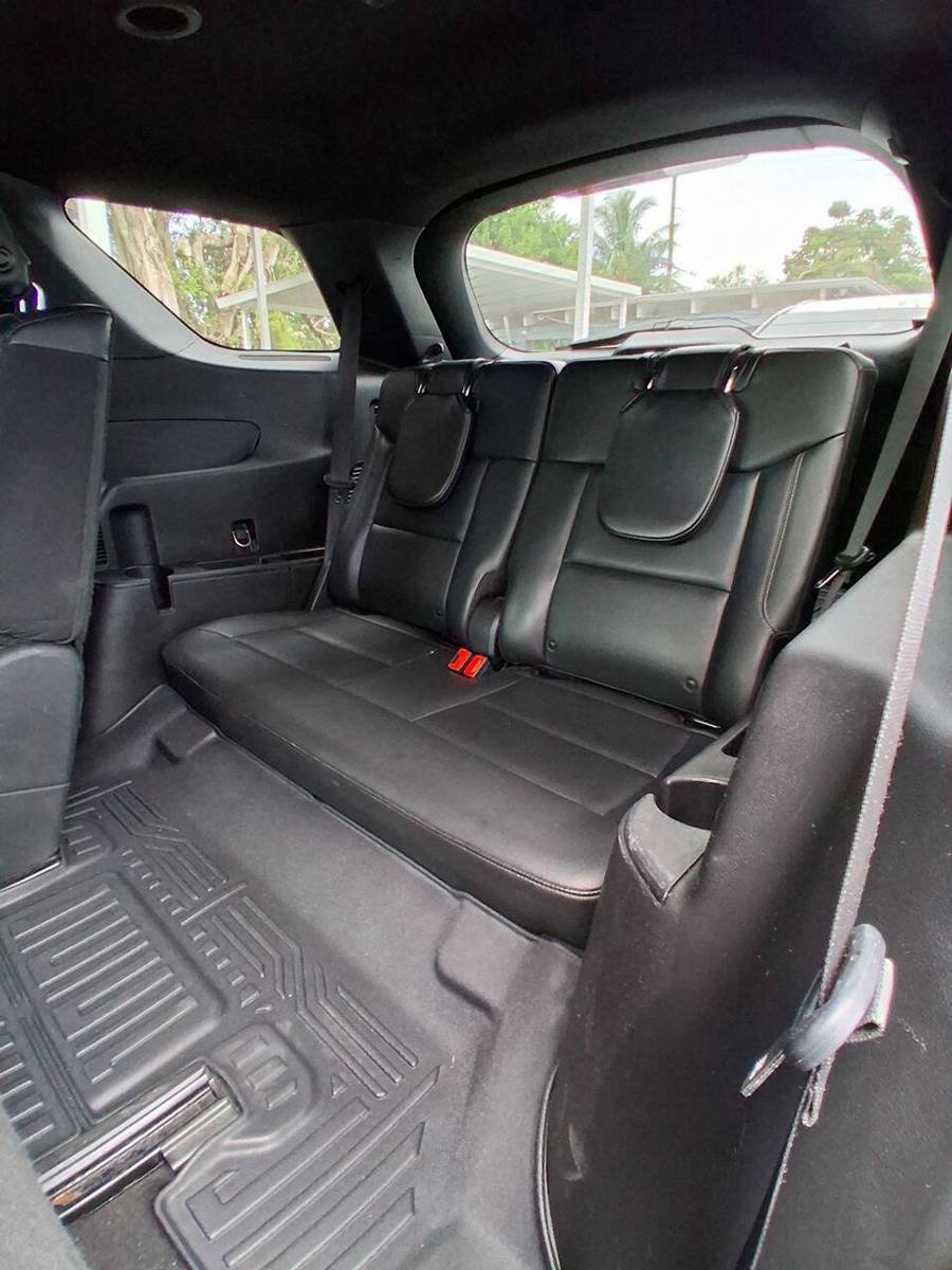 Used 2020 Ford Explorer XLT w/ Equipment Group 202A RWD image 12