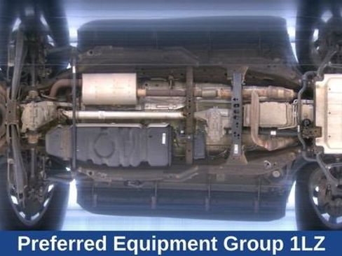 Used 2023 Chevrolet Suburban Premier image 10