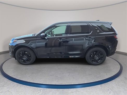 Used 2024 Land Rover Discovery Sport Dynamic SE image 8