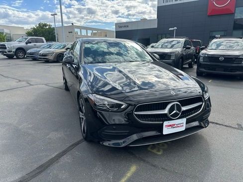 Used 2025 Mercedes-Benz C 300 4MATIC Sedan image 2