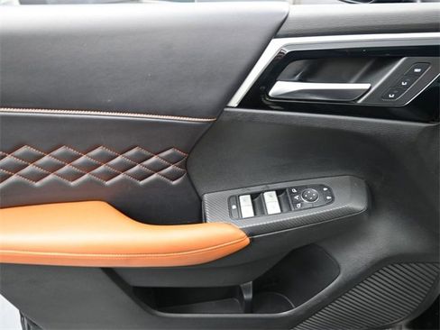 Used 2023 Mitsubishi Outlander SEL 40th Anniversary image 13