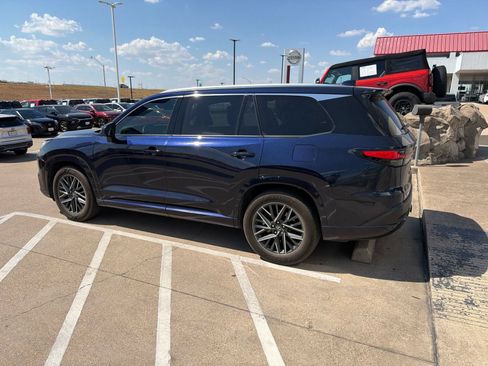 Used 2025 Lexus TX 350 AWD w/ Technology Package image 3
