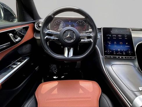 Used 2023 Mercedes-Benz C 300 Sedan image 10