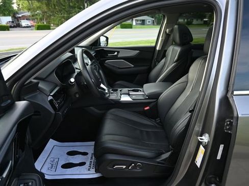 Used 2023 Acura MDX SH-AWD w/ Technology Package image 29