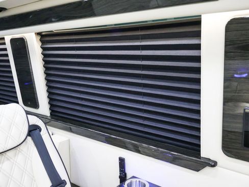 Used 2024 Mercedes-Benz Sprinter 3500 image 86