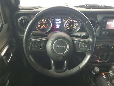 Used 2020 Jeep Gladiator Sport image 13