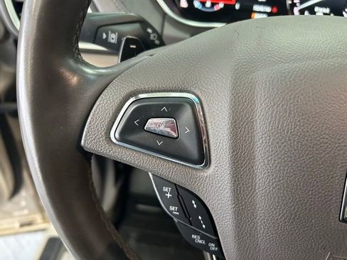 Used 2017 Lincoln MKX Reserve w/ Driver Assistance Package image 18