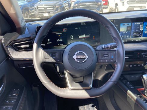 Used 2026 Nissan Kicks SR w/ Cold Weather Package image 11