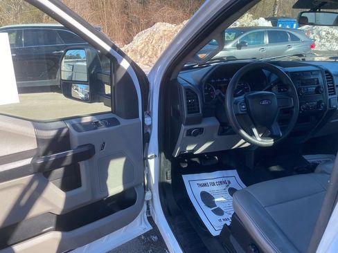 Used 2019 Ford F250 XL w/ Power Equipment Group image 10