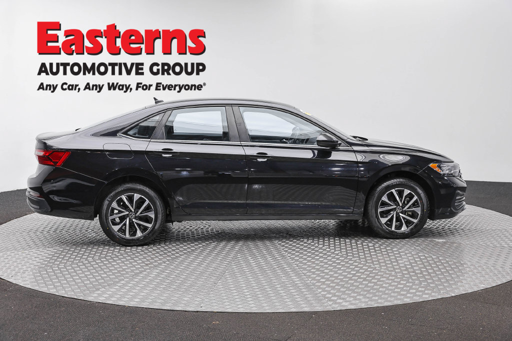 Used 2024 Volkswagen Jetta S FWD image 5