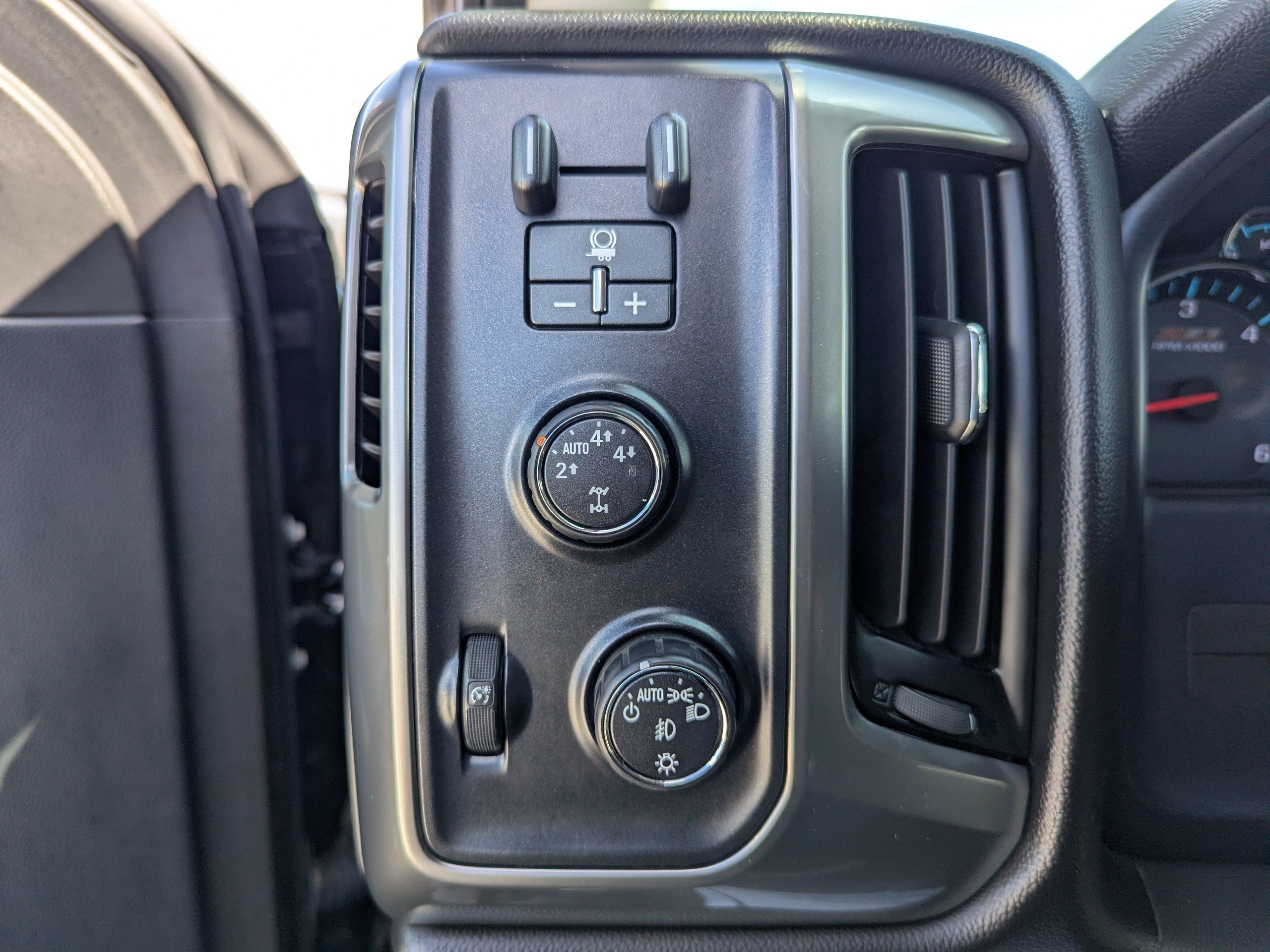 Certified 2016 Chevrolet Silverado 1500 LT w/ All Star Edition AWD/4WD image 14