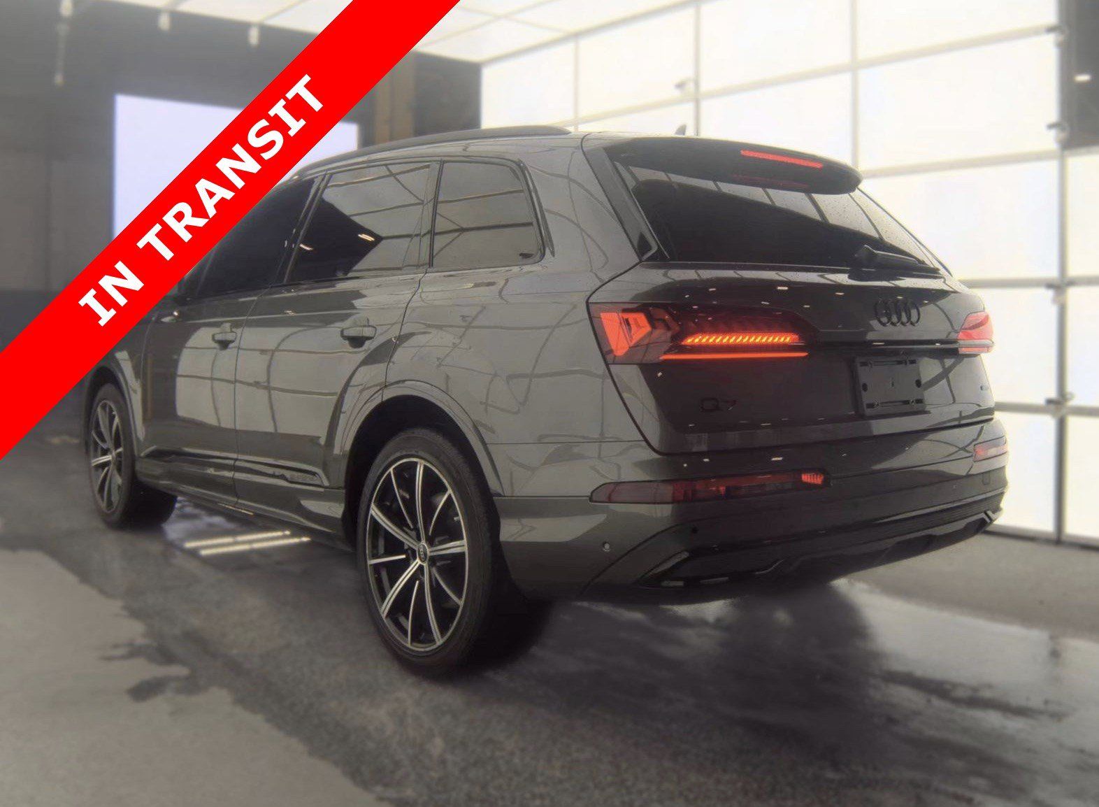 Used 2022 Audi Q7 3.0T Premium Plus w/ Premium Plus Package AWD/4WD image 5