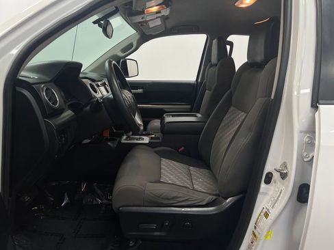 Used 2016 Toyota Tundra SR5 w/ SR5 Upgrade Package image 10