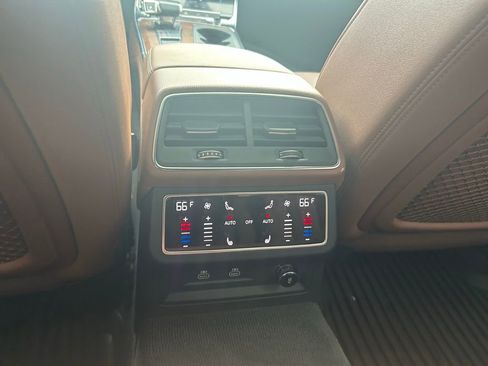 Used 2023 Audi A6 Premium Plus w/ Premium Plus Package image 46