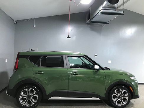 Used 2020 Kia Soul X-Line FWD image 2