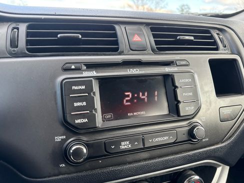 Used 2015 Kia Rio EX w/ Convenience Package image 19