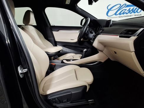 Used 2018 BMW X2 sDrive28i w/ M SportX Package FWD image 11