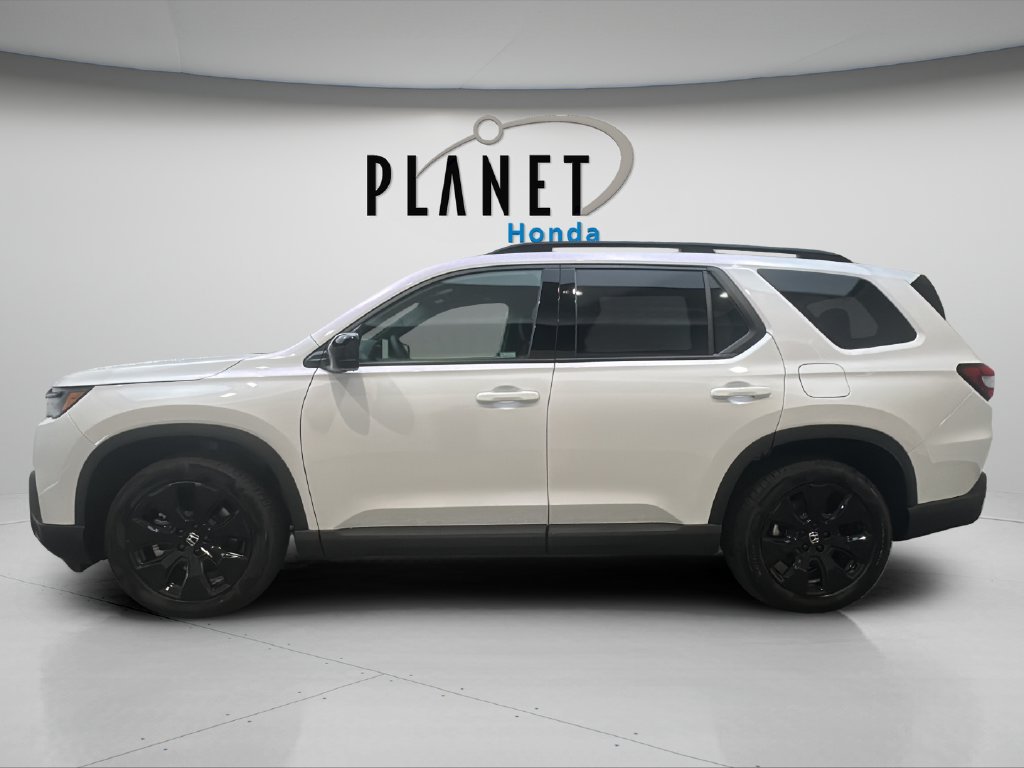 New 2026 Honda Pilot Black Edition image 4