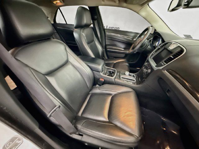 Used 2022 Chrysler 300 Touring L w/ Popular Equipment Group RWD image 28