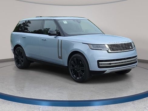 New 2026 Land Rover Range Rover Long Wheelbase SE AWD/4WD image 3