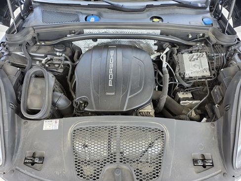 Used 2019 Porsche Macan image 34