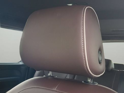 Used 2025 Volkswagen ID. Buzz 1st Edition RWD image 12