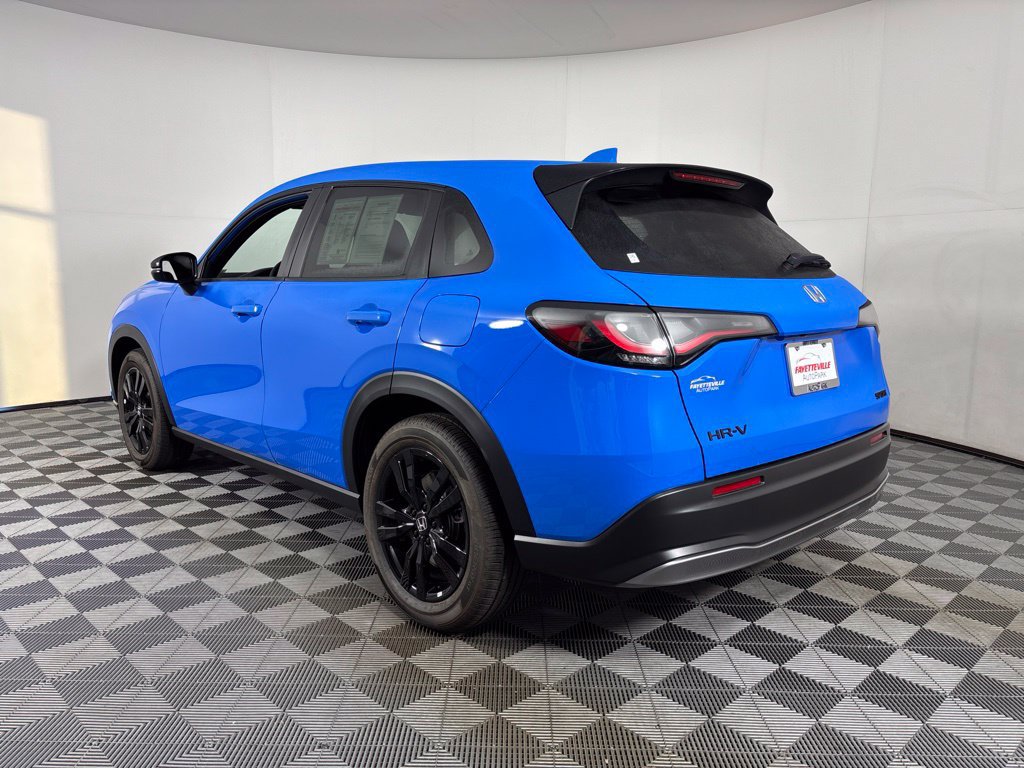 Used 2027 Honda HR-V Sport image 8