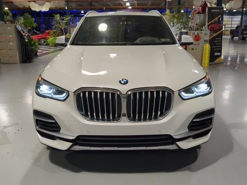 Used 2022 BMW X5 xDrive40i w/ Premium Package AWD/4WD image 3