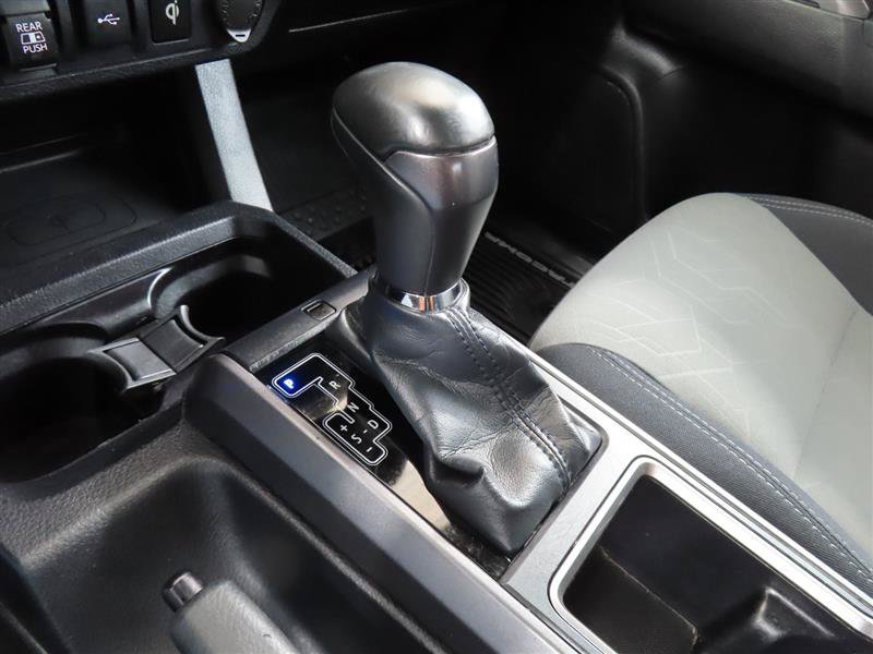 Used 2021 Toyota Tacoma TRD Sport AWD/4WD image 23