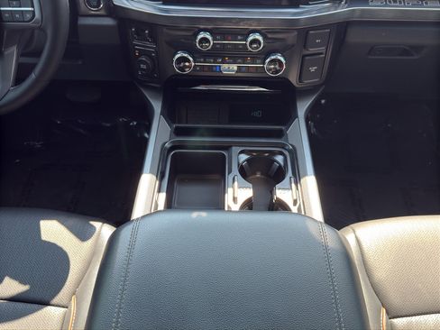 Used 2026 Ford F250 Lariat w/ Black Appearance Package AWD/4WD image 26