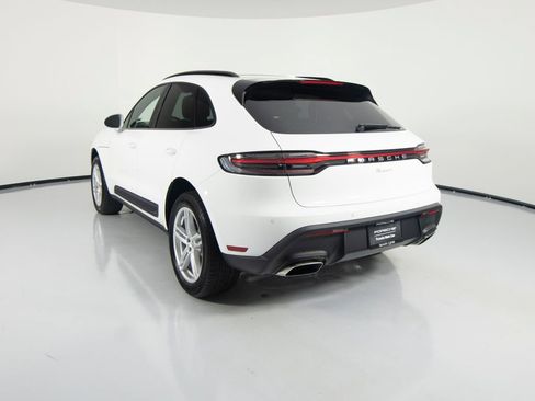 Certified 2025 Porsche 911 Carrera RWD image 94