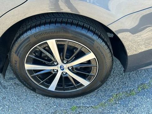 Used 2019 Subaru Impreza 2.0i Premium image 6