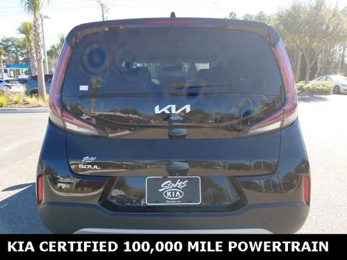 Certified 2025 Kia Soul LX w/ LX Technology Package image 6