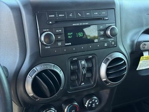 Used 2018 Jeep Wrangler Unlimited Sport S image 20