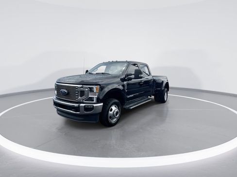 Used 2022 Ford F350 Lariat w/ Lariat Ultimate Package AWD/4WD image 4