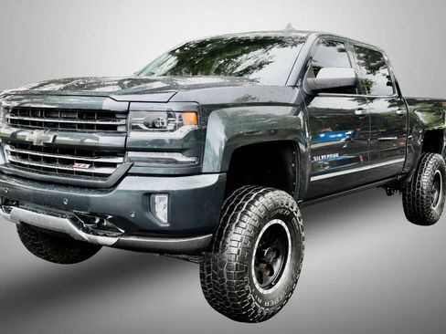 Used 2018 Chevrolet Silverado 1500 LTZ Z71 w/ LTZ Plus Package AWD/4WD image 3