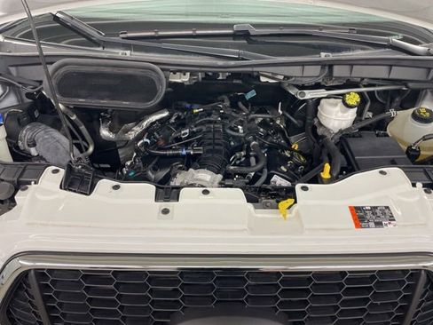 Used 2023 Ford Transit 350 XLT image 10