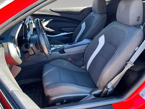 Used 2020 Chevrolet Camaro LT image 19