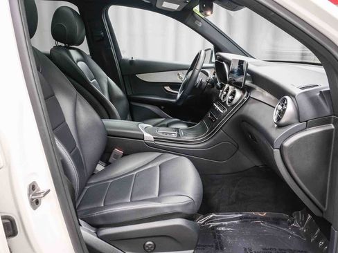 Certified 2022 Mercedes-Benz GLC 300 4MATIC image 22