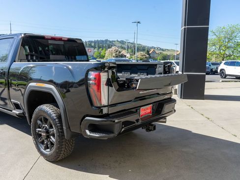 New 2026 GMC Sierra 3500 AT4 w/ AT4 Premium Plus Package AWD/4WD image 33