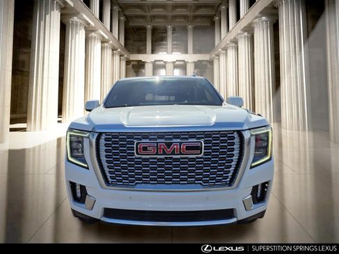Used 2021 GMC Yukon Denali w/ Denali Ultimate Package AWD/4WD image 9