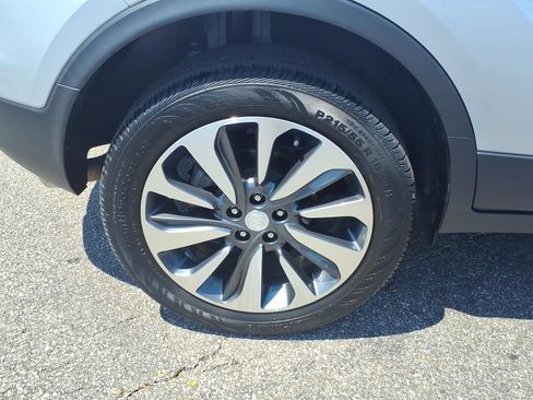 Certified 2022 Buick Encore Preferred w/ Safety Package AWD/4WD image 9