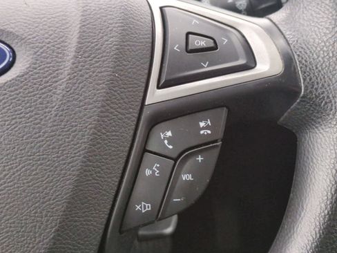 Used 2019 Ford Fusion SE image 24