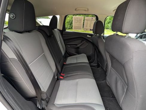 Used 2014 Ford Escape SE FWD image 25