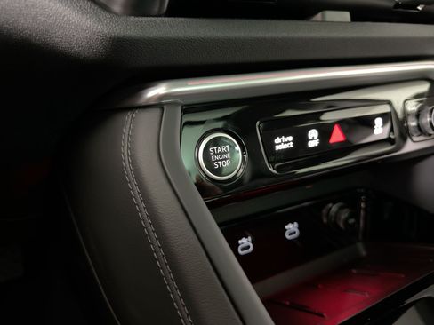Certified 2025 Audi Q5 Premium w/ Convenience Package AWD/4WD image 24